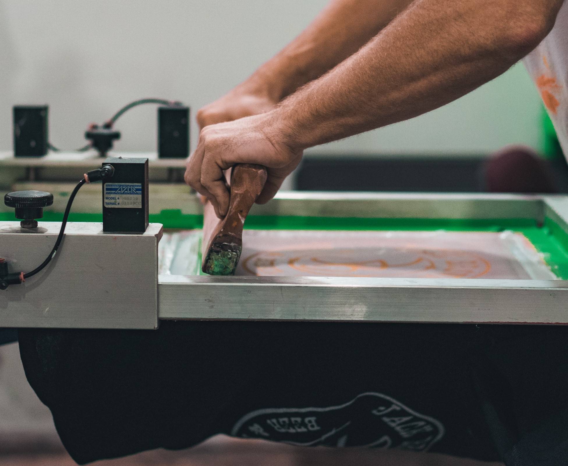 Belgae serigraphy workshop, creating t-shirts